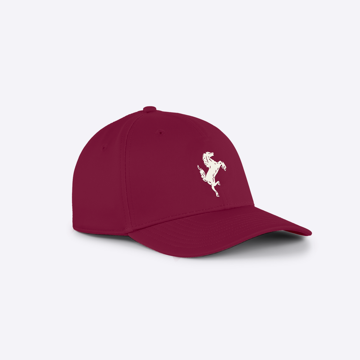 Cappello amaranto con cavallino