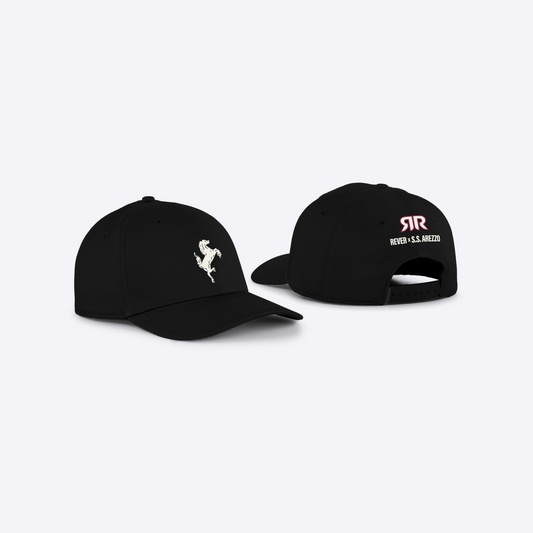 Cappello nero con visiera